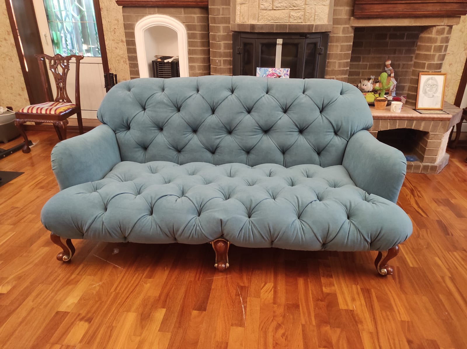 Перетяжка дивана. Пионерский